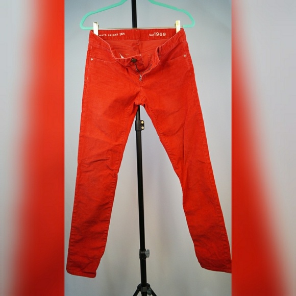 Gap Corduroy Jeans - Picture 2 of 2